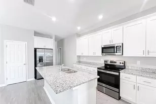 3418 Cup Dr, Lakeland, FL 33803 - Photo 4