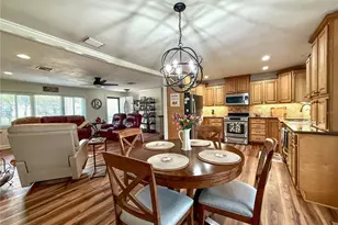 233 Greensview Dr, Avon Park, FL 33825 - Photo 8