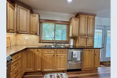 233 Greensview Drive, Avon Park, FL 33825 - Photo 4