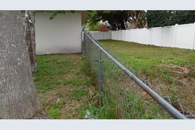 918 Grape Avenue, Saint Cloud, FL 34769 - Photo 10