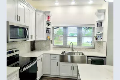 1070 Lake Ariana Boulevard, Auburndale, FL 33823 - Photo 32