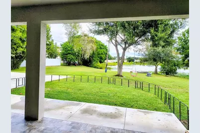 1070 Lake Ariana Boulevard, Auburndale, FL 33823 - Photo 8