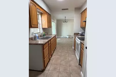 415 S Tangerine Court, Eagle Lake, FL 33839 - Photo 4