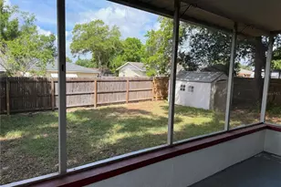 415 S Tangerine Ct, Eagle Lake, FL 33839 - Photo 6