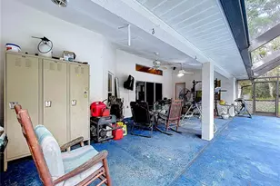 8402 Southwood Pines St, Lithia, FL 33547 - Photo 20