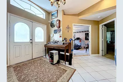 8402 Southwood Pines Street, Lithia, FL 33547 - Photo 4