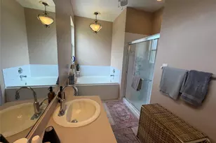 217 36th St NE, Bradenton, FL 34208 - Photo 6