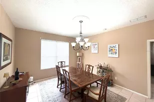217 36th St NE, Bradenton, FL 34208 - Photo 4