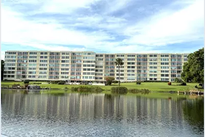 700 Mirror Terrace NW #507, Winter Haven, FL 33880 - Photo 2