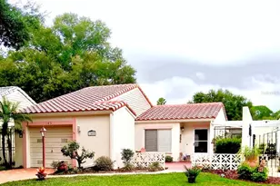 145 La Serena, Winter Haven, FL 33884 - Photo 2