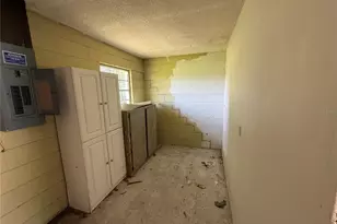 1313 Magdalene Ct E, Lakeland, FL 33801 - Photo 16