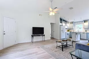 1501 Royal Ridge Dr, Davenport, FL 33896 - Photo 10