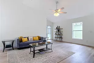 1501 Royal Ridge Dr, Davenport, FL 33896 - Photo 12