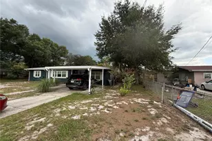 105 Lake Sears Dr, Winter Haven, FL 33880 - Photo 2