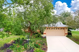 3974 Lime Tree Ln, Lakeland, FL 33813 - Photo 2