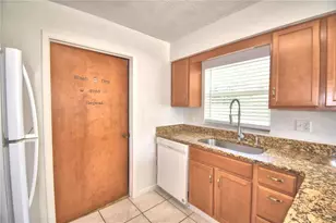 914 Grape Ave, Saint Cloud, FL 34769 - Photo 18