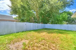914 Grape Ave, Saint Cloud, FL 34769 - Photo 36