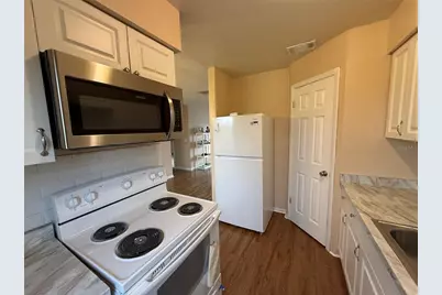 1920 E Edgewood Drive #N8, Lakeland, FL 33803 - Photo 4