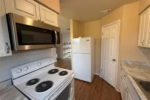 1920 E Edgewood Dr, Lakeland, FL 33803 - Photo 4