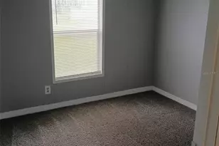 7715 Glen Meadow Dr, Lakeland, FL 33810 - Photo 6