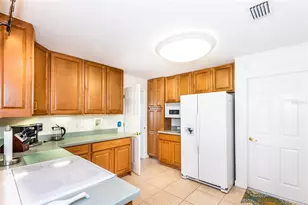 129 Cousley Dr SE, Port Charlotte, FL 33952 - Photo 18