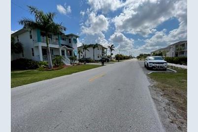 310 W Henry Street, Punta Gorda, FL 33950 - Photo 2