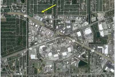 18113 Luscar Avenue, Port Charlotte, FL 33954 - Photo 4