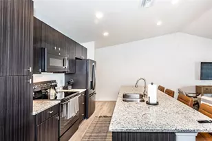 215 Lewis Cir, Punta Gorda, FL 33950 - Photo 4