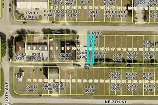 1028 NE 7th Terrace, Cape Coral, FL 33909 - Photo 2