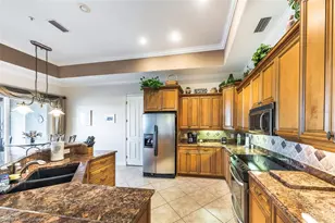 290 Lewis Cir, Punta Gorda, FL 33950 - Photo 10