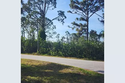 12282 Appleberg Circle, Port Charlotte, FL 33981 - Photo 6