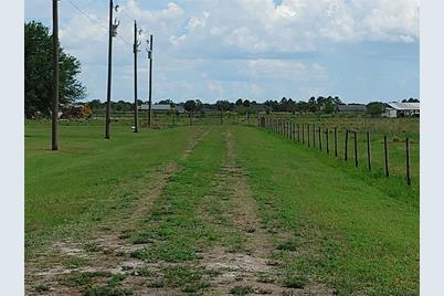 1998 SE 1st Avenue, Arcadia, FL 34266 - Photo 2