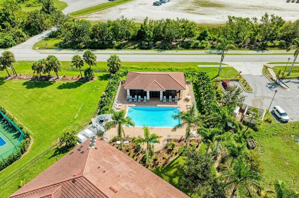 240 End Dr, Punta Gorda FL  33950-0300 exterior