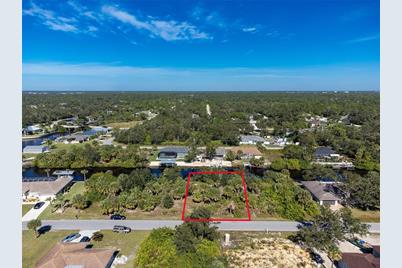 17340 Gulfspray Circle, Port Charlotte, FL 33948 - Photo 2