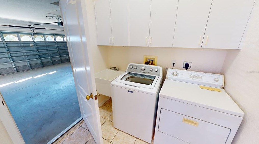 10185 Arrowhead Dr, Punta Gorda FL 33955-4704 exterior