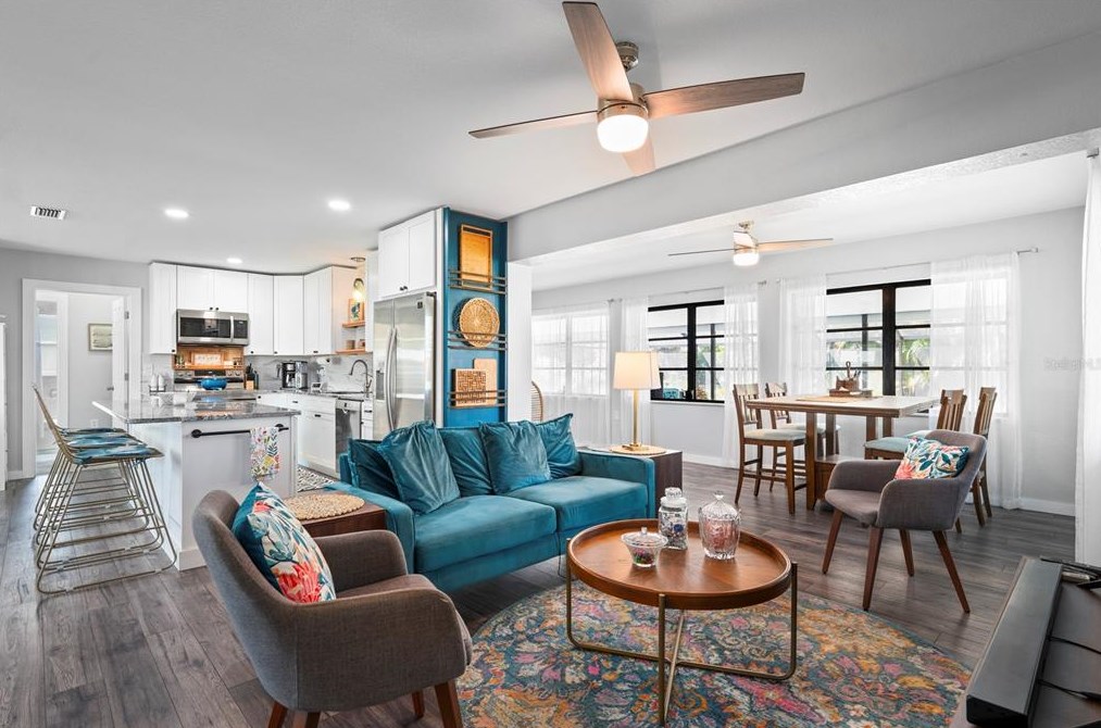 3319 Palm Dr, Punta Gorda FL  33950-3117 exterior