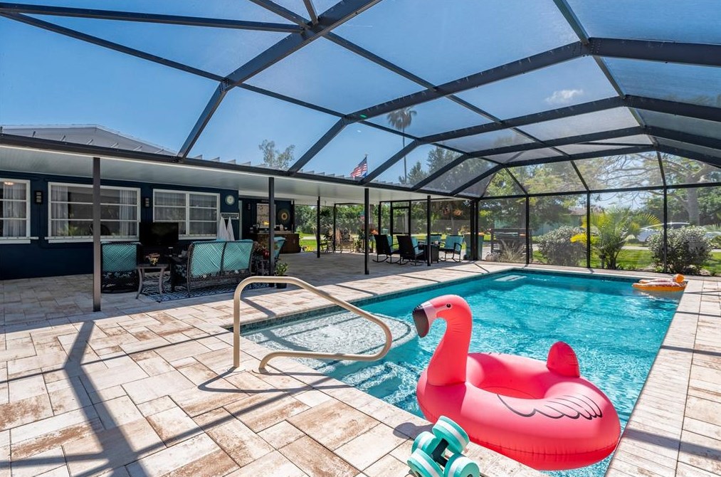 3319 Palm Dr, Punta Gorda FL  33950-3117 exterior