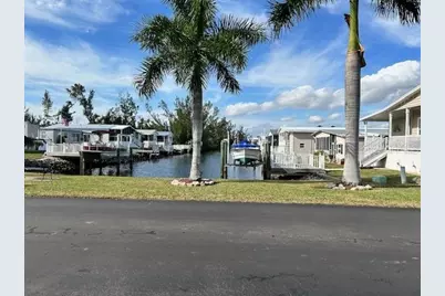 4300 Riverside Drive #132, Punta Gorda, FL 33982 - Photo 2