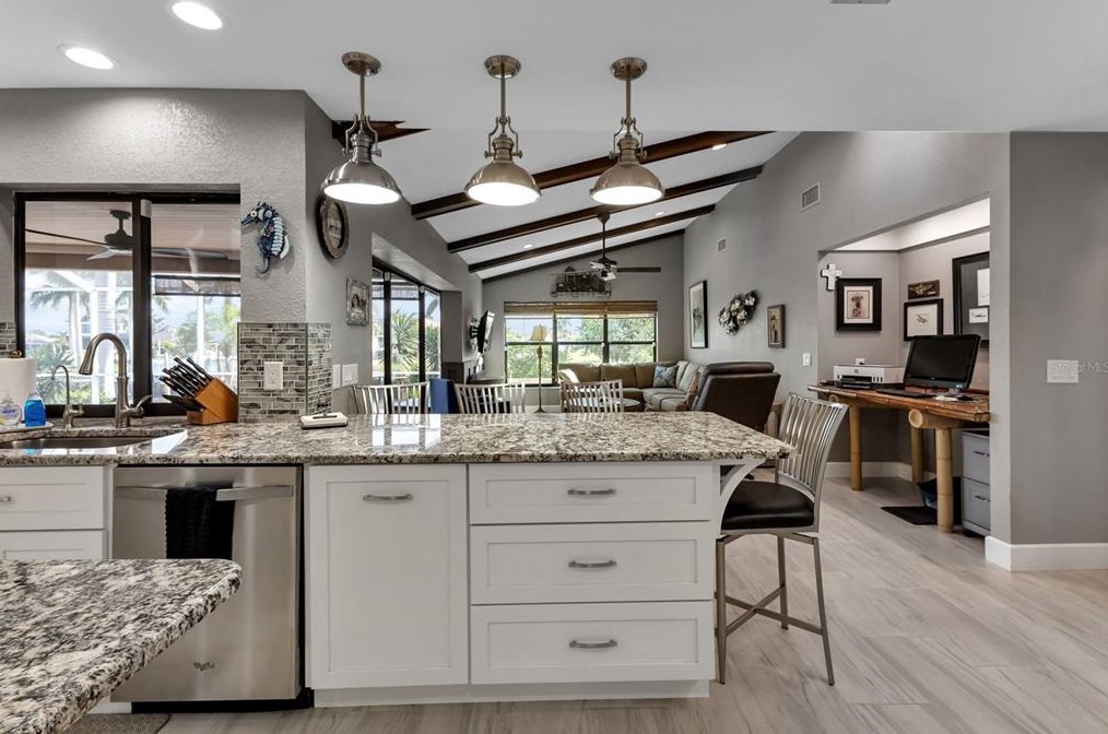 2824 Coral Way, Punta Gorda FL 33950-5033 exterior