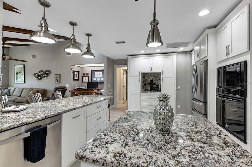 2824 Coral Way, Punta Gorda FL 33950-5033 exterior