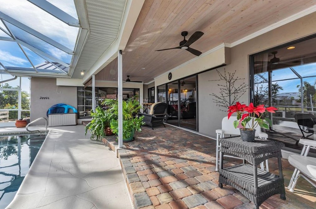 2824 Coral Way, Punta Gorda FL 33950-5033 exterior