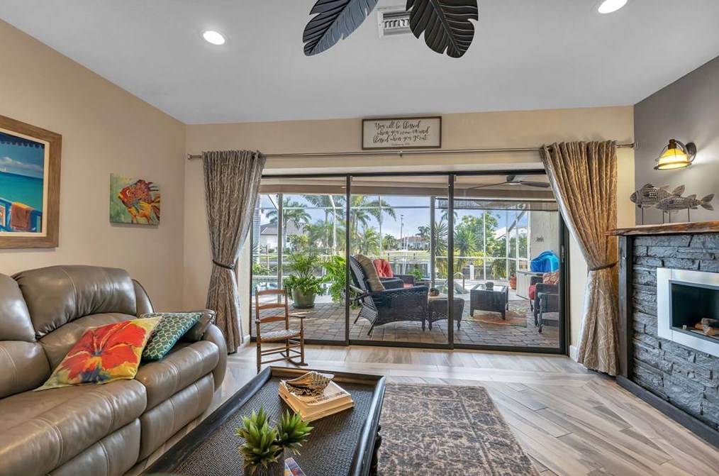 2824 Coral Way, Punta Gorda FL 33950-5033 exterior