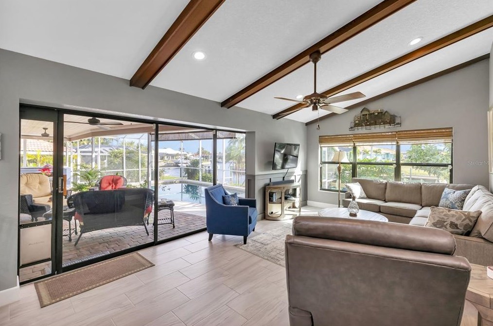 2824 Coral Way, Punta Gorda FL 33950-5033 exterior