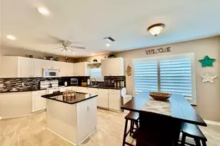 1010 Islamorada Blvd, Punta Gorda, FL 33955 - Photo 2