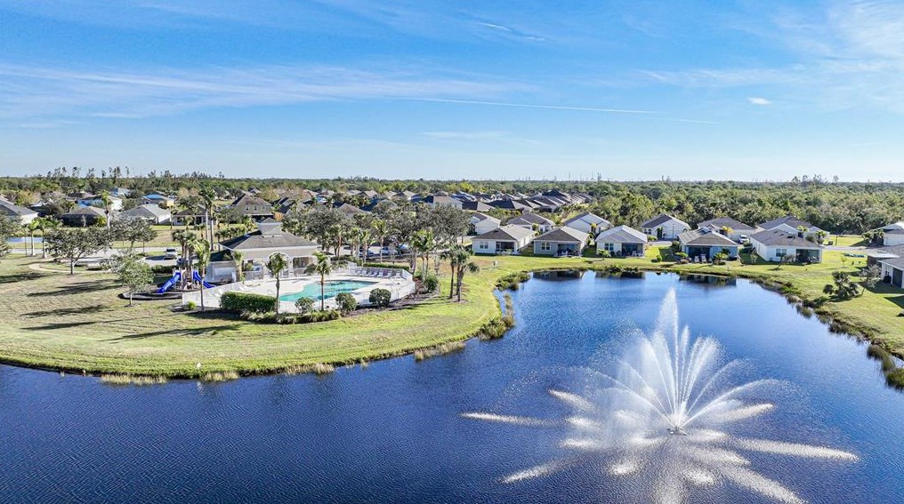 28184 Arrowhead Cir, Punta Gorda FL 33982-4807 exterior