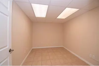 3221 Tamiami Trl #16, Port Charlotte, FL 33952 - Photo 8