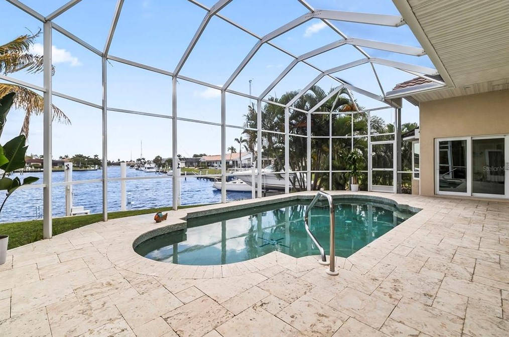 274 Colony Point Dr, Punta Gorda, FL 33950