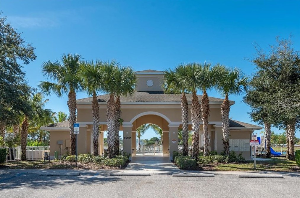 5270 Shell Mound Cir, Punta Gorda FL 33982-4813 exterior