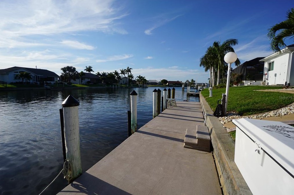 530 Monaco Dr, Punta Gorda FL 33950-7814 exterior