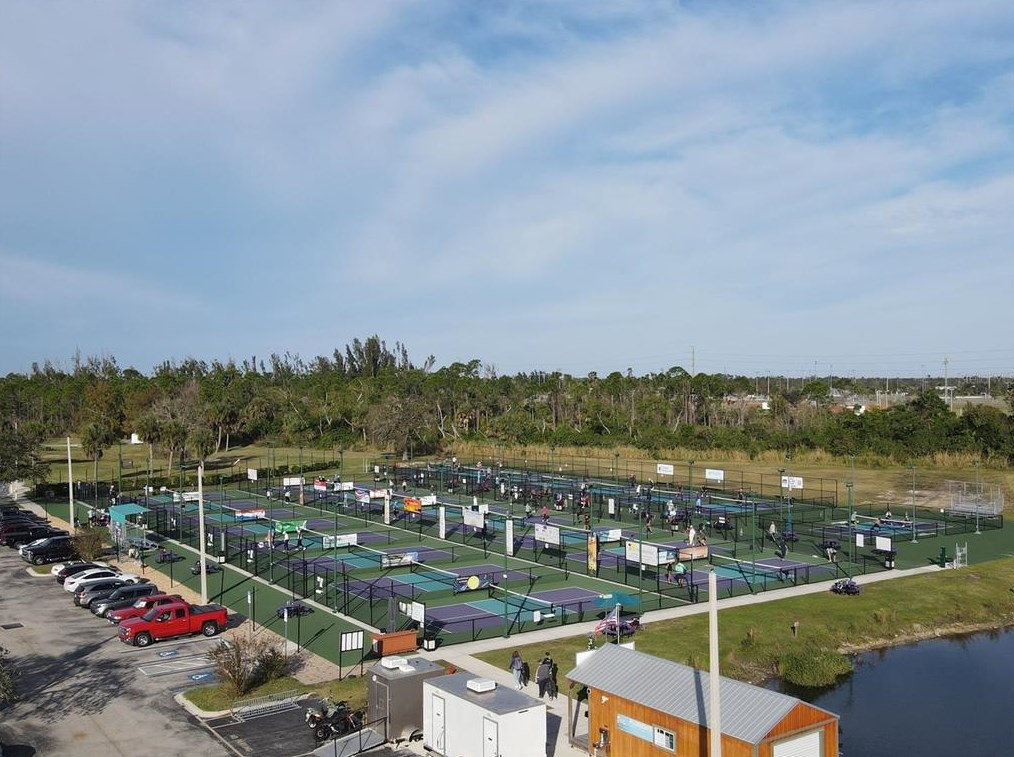 530 Monaco Dr, Punta Gorda FL 33950-7814 exterior